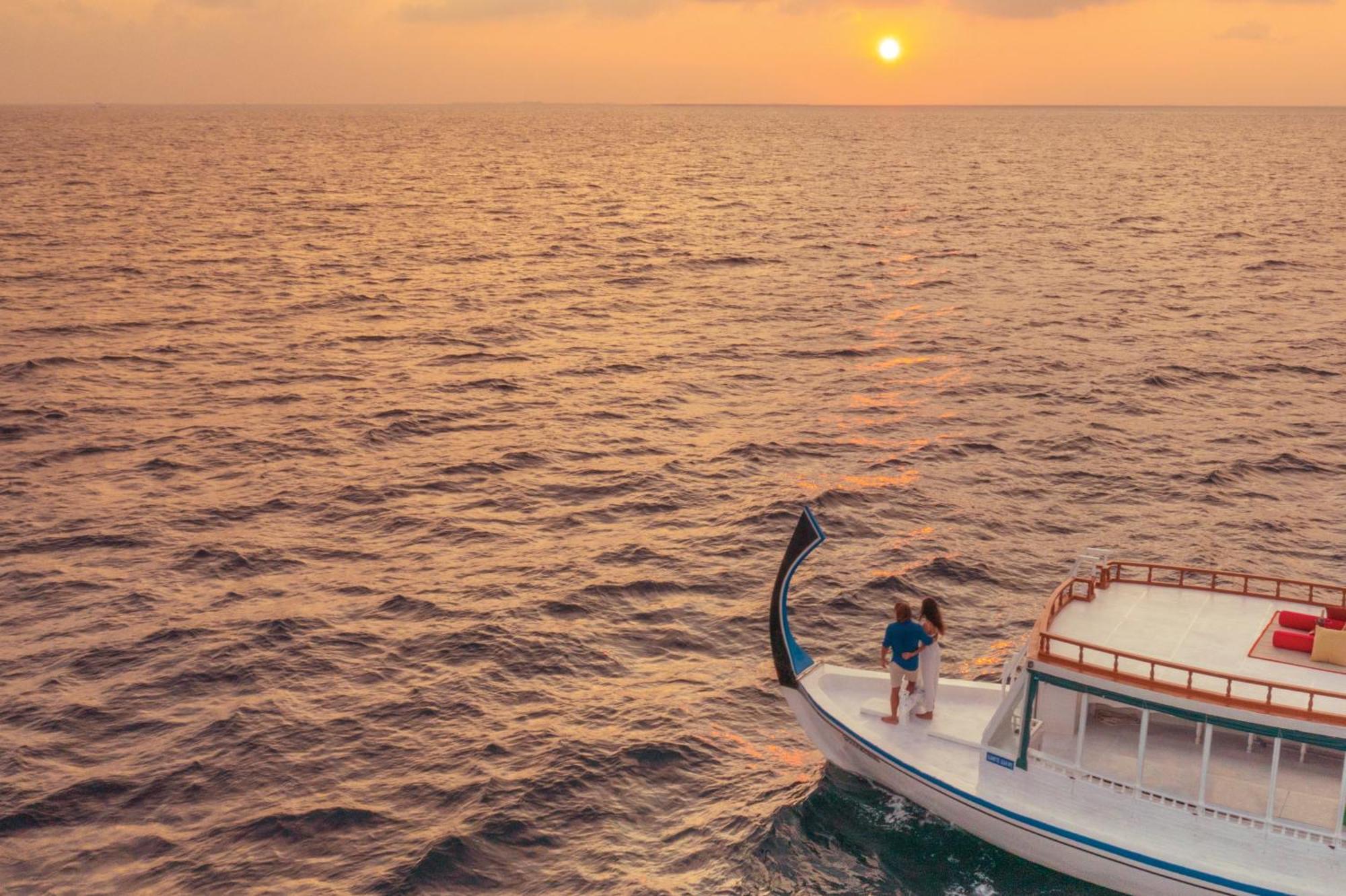 Oblu Select Lobigili - Premium All-Inclusive With Free Transfers Malé Eksteriør billede